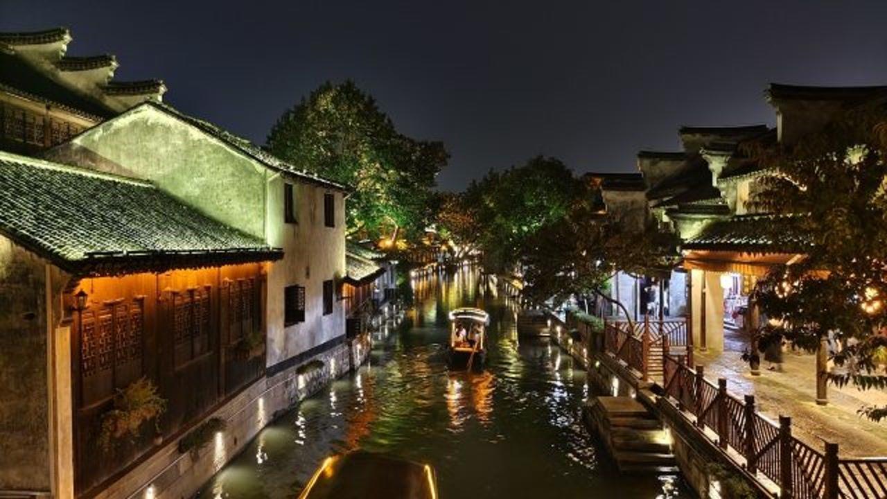 南北两地主播同时办村晚，全场“民星”解锁新年味儿！